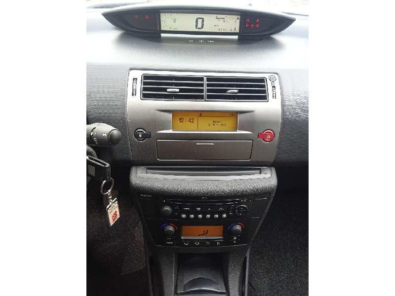 citroën c4 berlina del año 2010