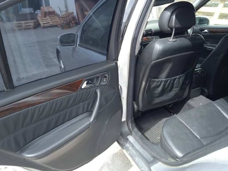 mercedes-benz clase c (w203) berlina del año 2006