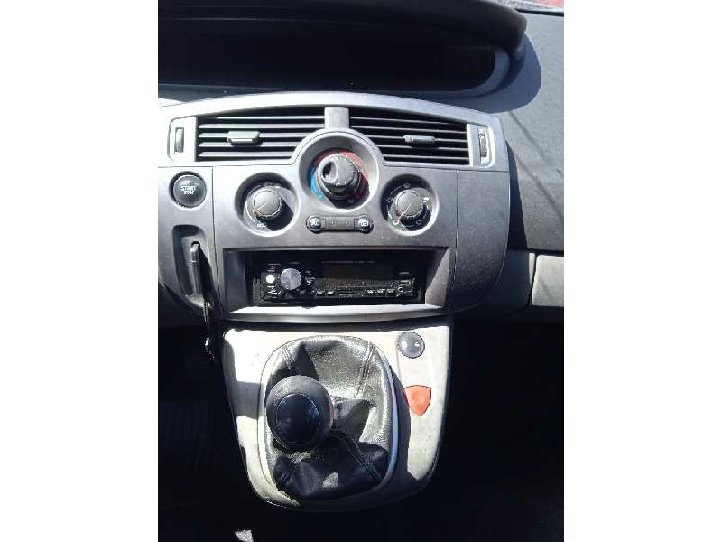 renault scenic ii del año 2004