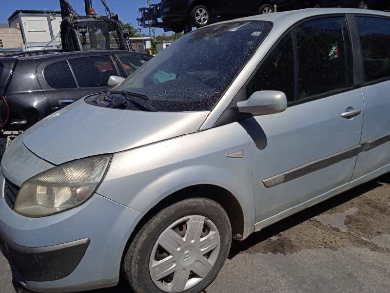 renault scenic ii del año 2004