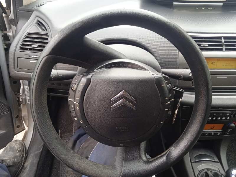 citroën c4 berlina del año 2010