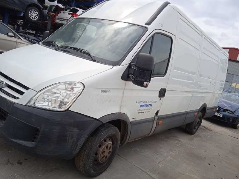 iveco daily caja cerrada (2006 =>) del año 2007