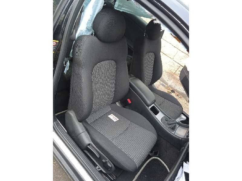 mercedes-benz clase c (w203) sportcoupe del año 2005