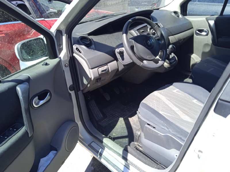 renault scenic ii del año 2004