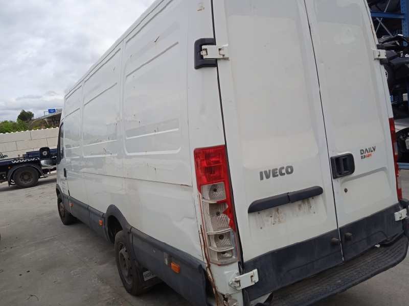 iveco daily caja cerrada (2006 =>) del año 2007