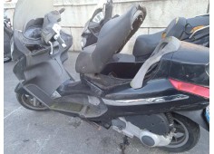piaggio (vespa) x8 del año 2006 2