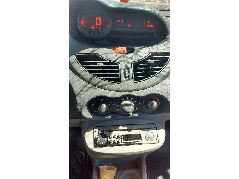 renault twingo del año 2008