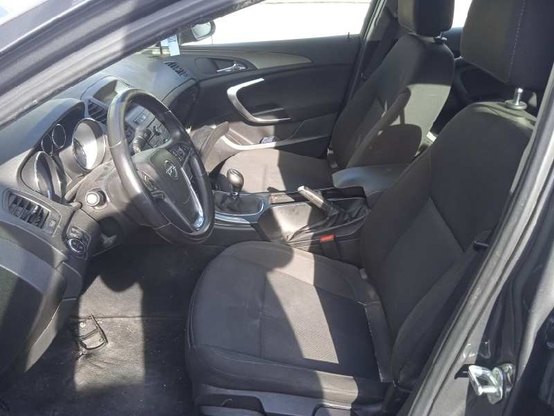 opel insignia berlina del año 2009