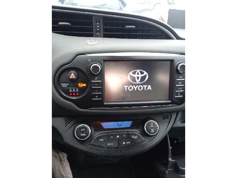 toyota yaris del año 2018