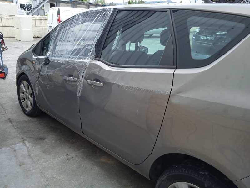 opel meriva b del año 2012
