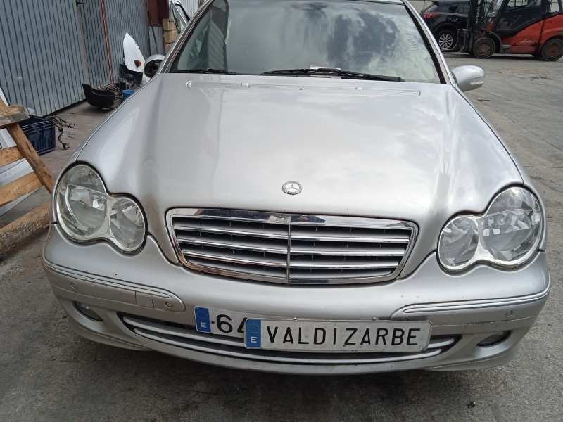 mercedes-benz clase c (w203) berlina del año 2006