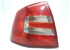 Recambio de piloto trasero izquierdo para skoda octavia berlina (1z3) elegance referencia OEM IAM 1Z5945095A  1Z5945111A