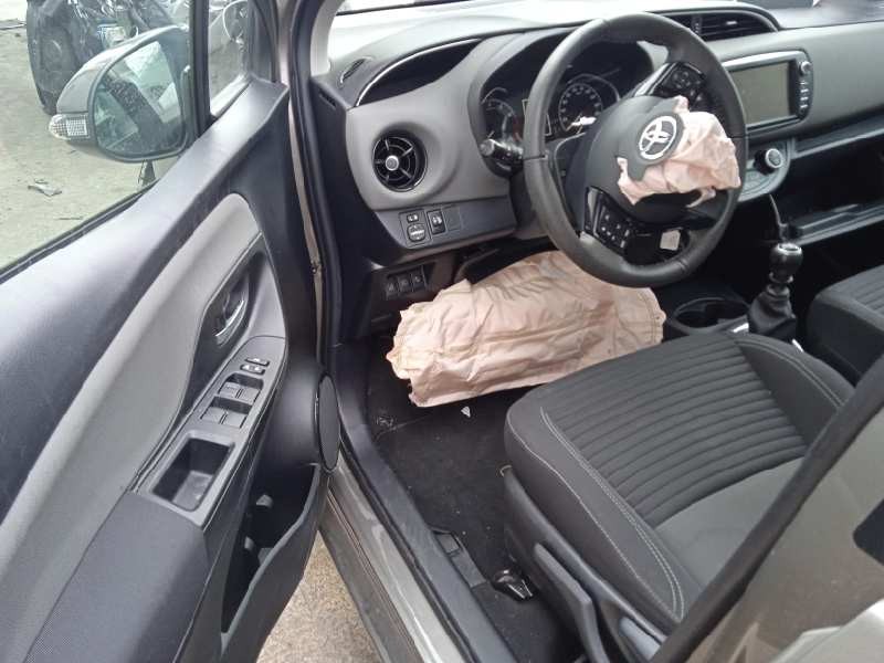 toyota yaris del año 2018