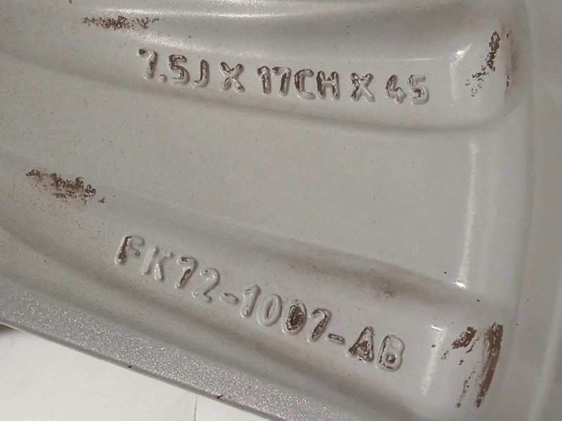 Recambio de llanta para land rover discovery sport 2.0 td4 cat referencia OEM IAM FK721007AB  LR073512