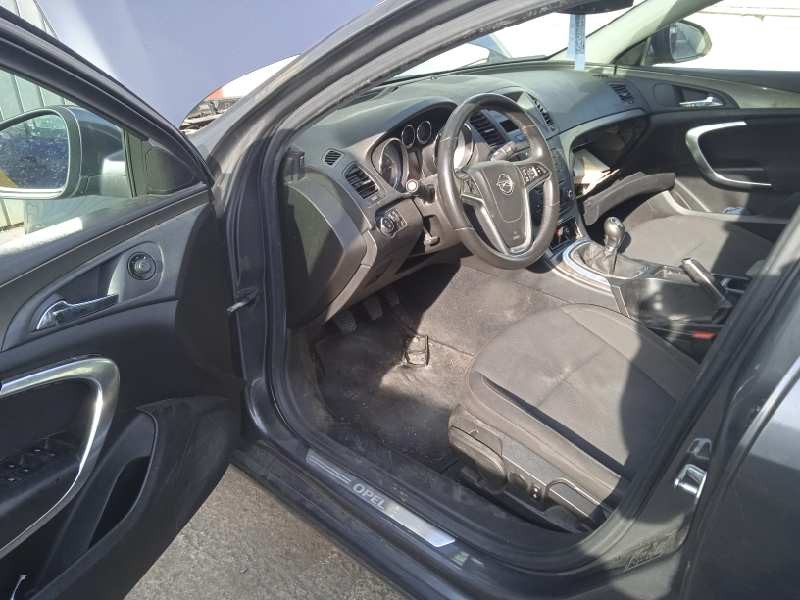 opel insignia berlina del año 2009