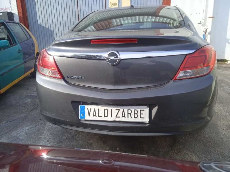 opel insignia berlina del año 2009