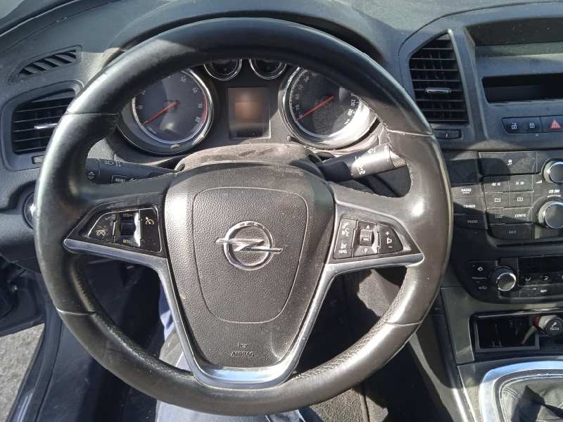 opel insignia berlina del año 2009