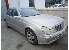 mercedes-benz clase e (w211) berlina del año 2003