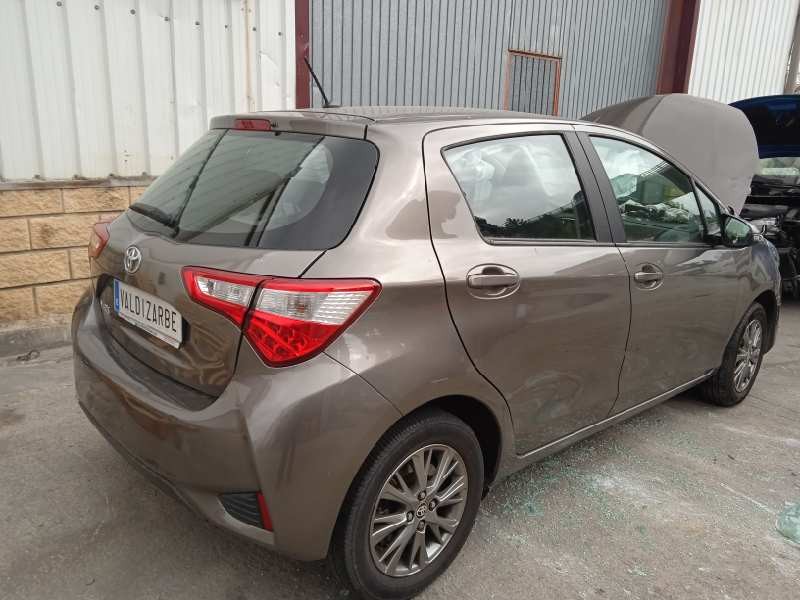 toyota yaris del año 2018