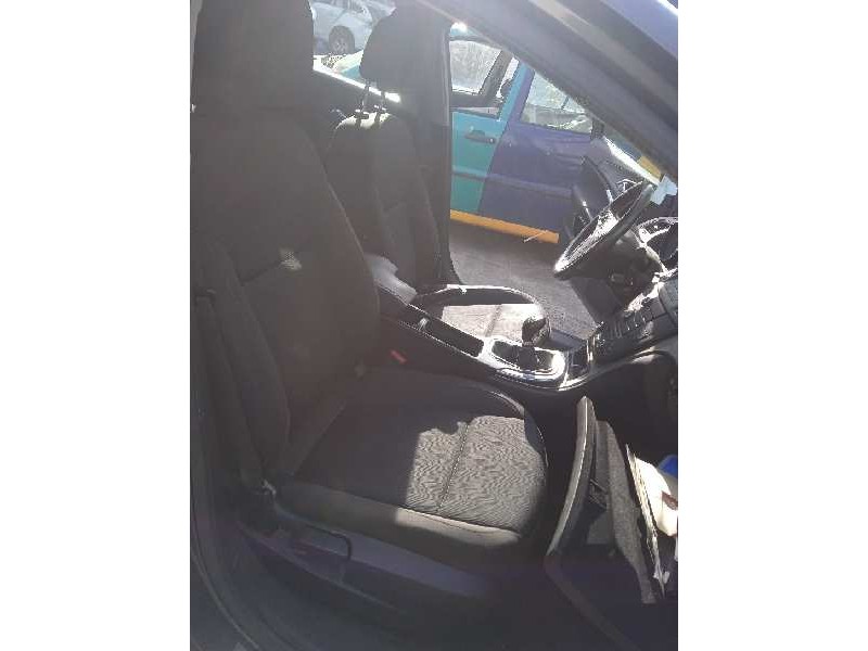 opel insignia berlina del año 2009