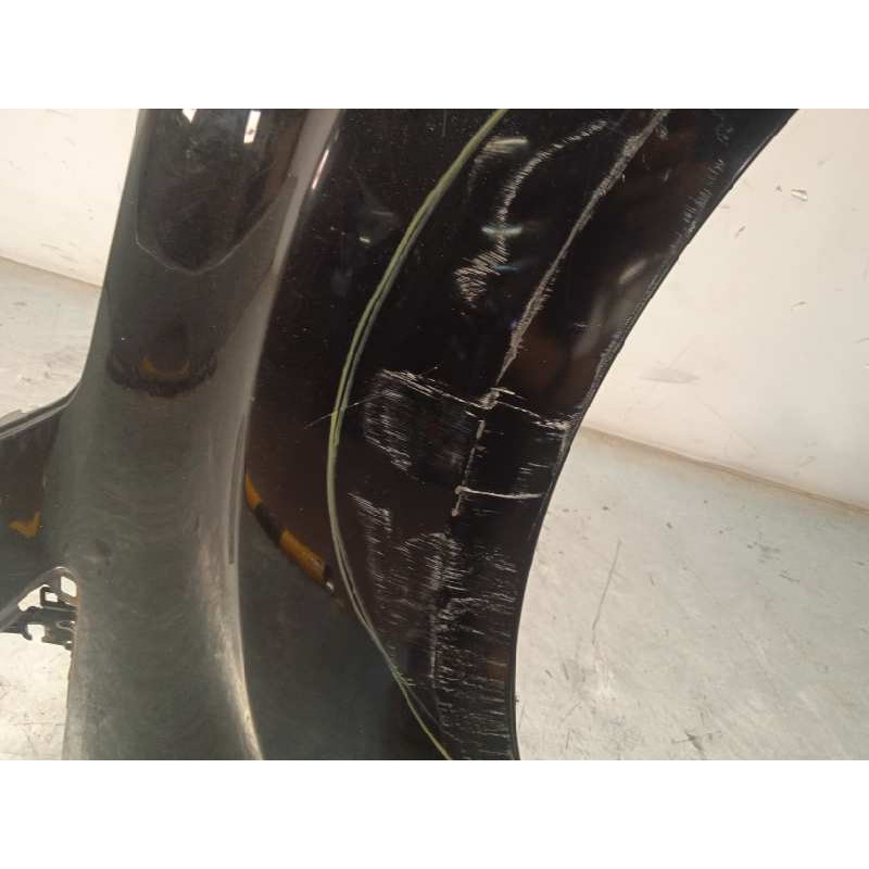 Recambio de aleta delantera derecha para ford c-max trend referencia OEM IAM 1929669  