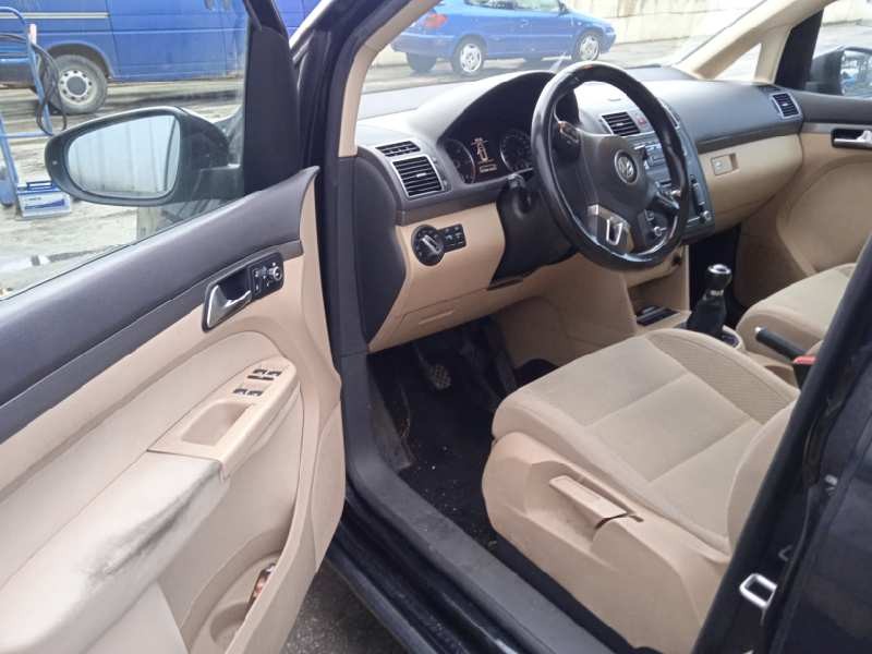 volkswagen touran (1t3) del año 2012