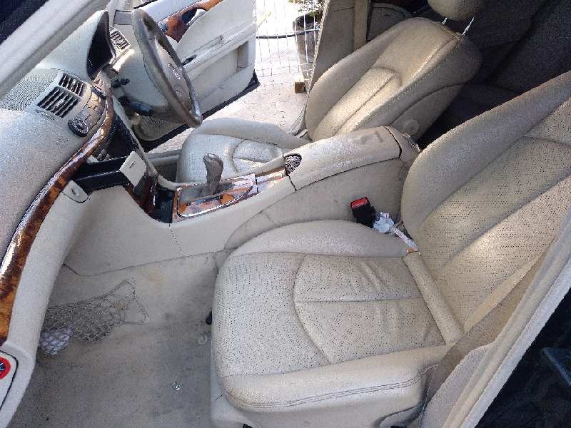 mercedes-benz clase e (w211) berlina del año 2004