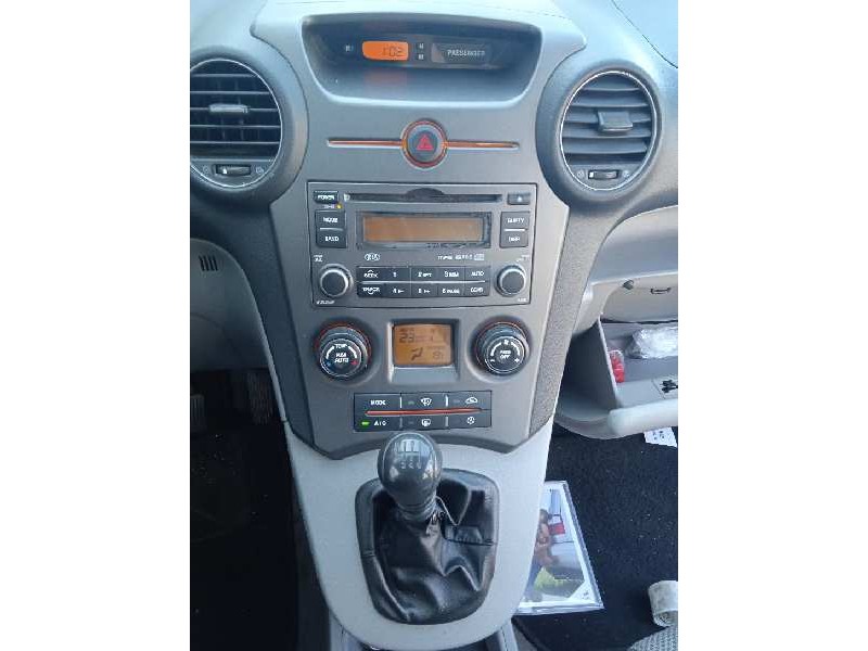 kia carens (un) del año 2008