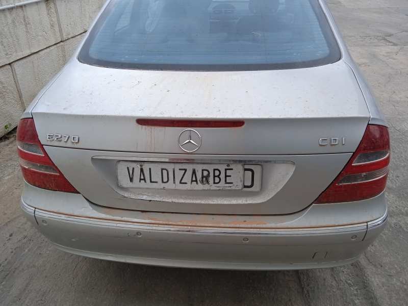 mercedes-benz clase e (w211) berlina del año 2003