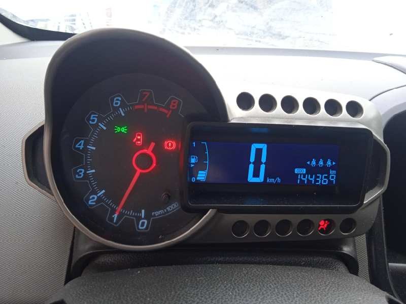 chevrolet aveo berlina hatchback del año 2012