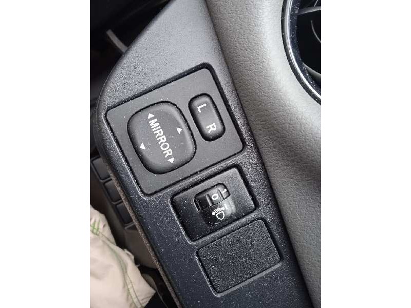 toyota yaris del año 2018