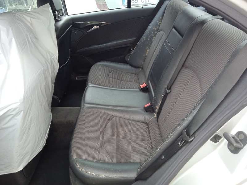 mercedes-benz clase e (w211) berlina del año 2003