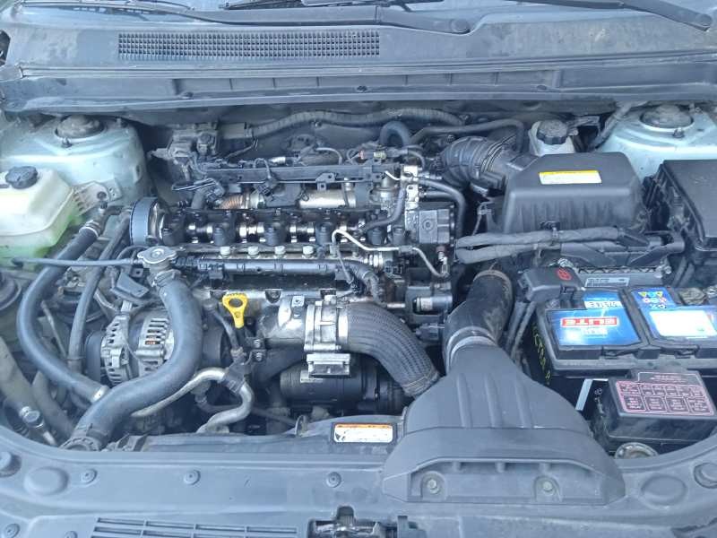 kia carens (un) del año 2008