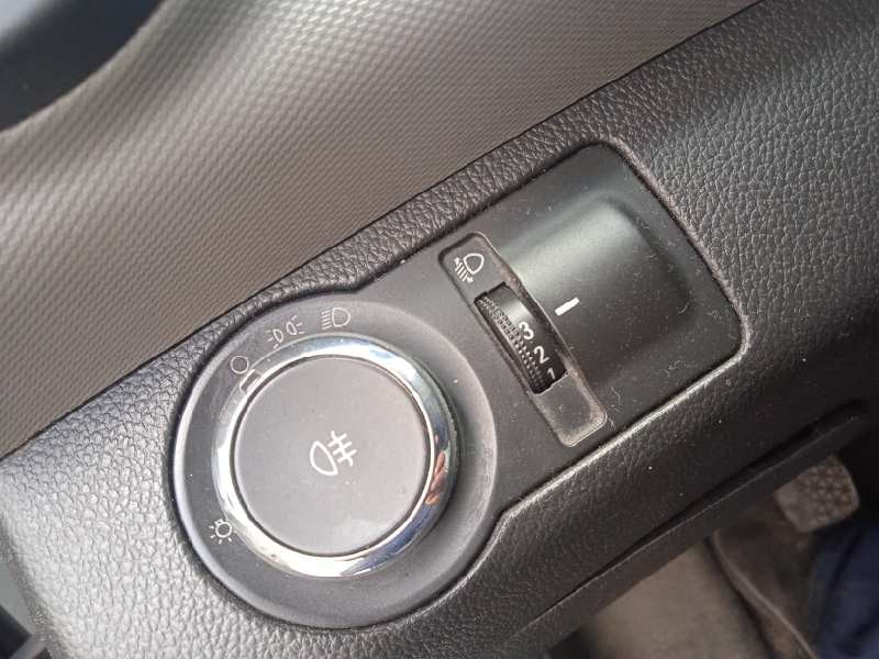 chevrolet aveo berlina hatchback del año 2012