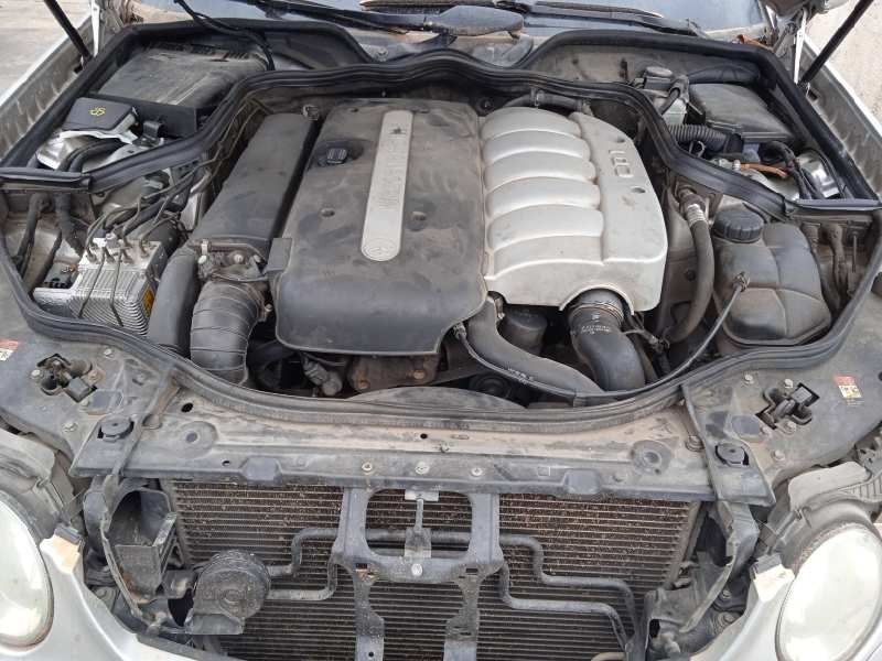 mercedes-benz clase e (w211) berlina del año 2003