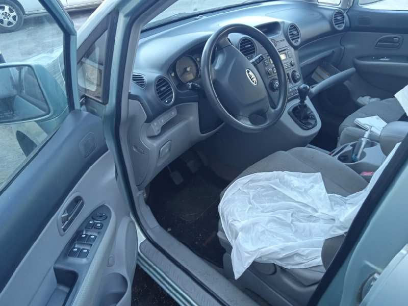 kia carens (un) del año 2008