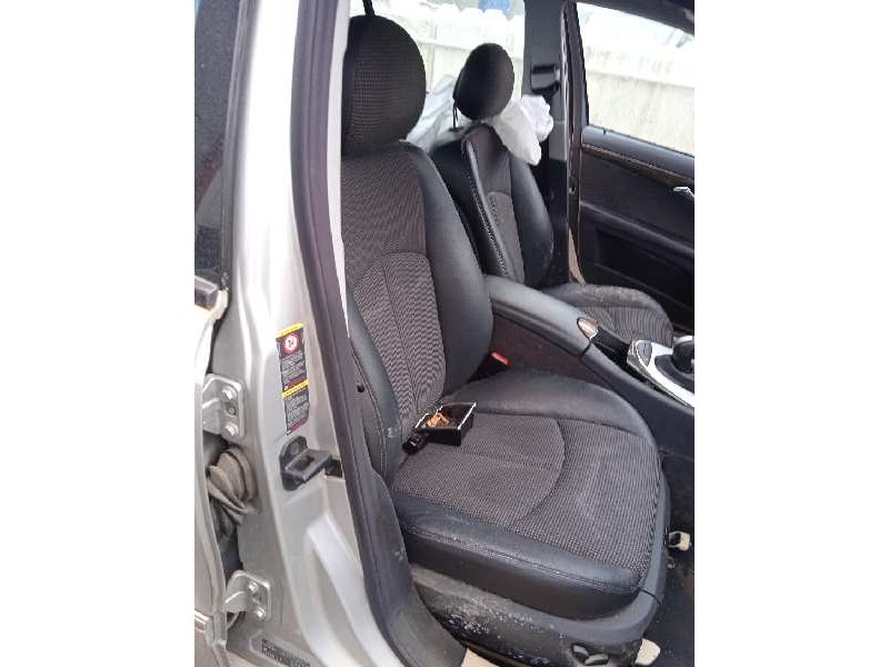 mercedes-benz clase e (w211) berlina del año 2003