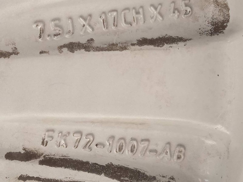 Recambio de llanta para land rover discovery sport 2.0 td4 cat referencia OEM IAM FK721007AB  LR073512