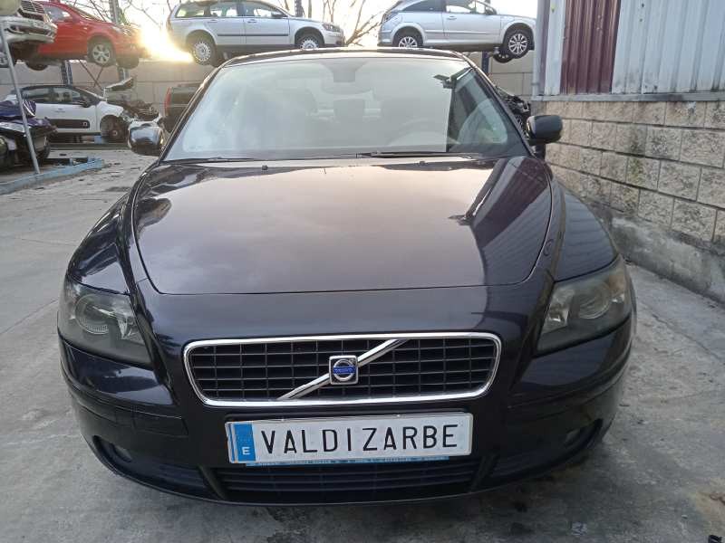 volvo s40 berlina del año 2005