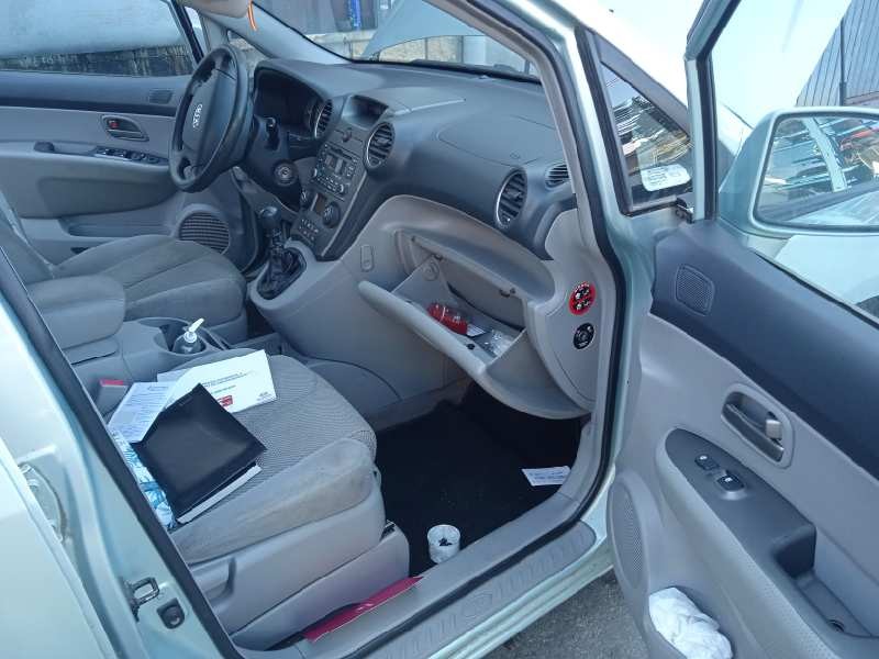 kia carens (un) del año 2008