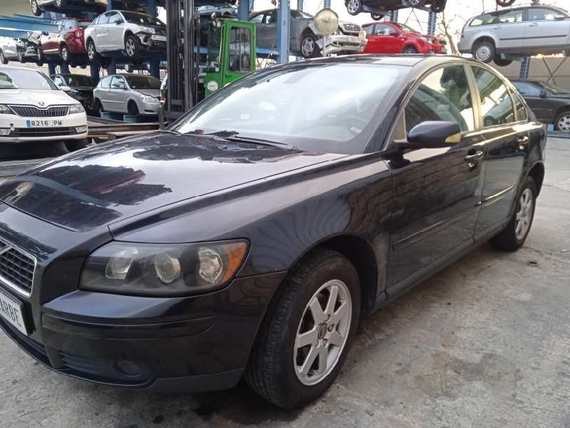 volvo s40 berlina del año 2005