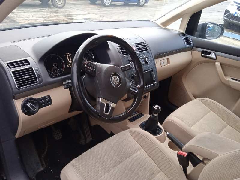 volkswagen touran (1t3) del año 2012