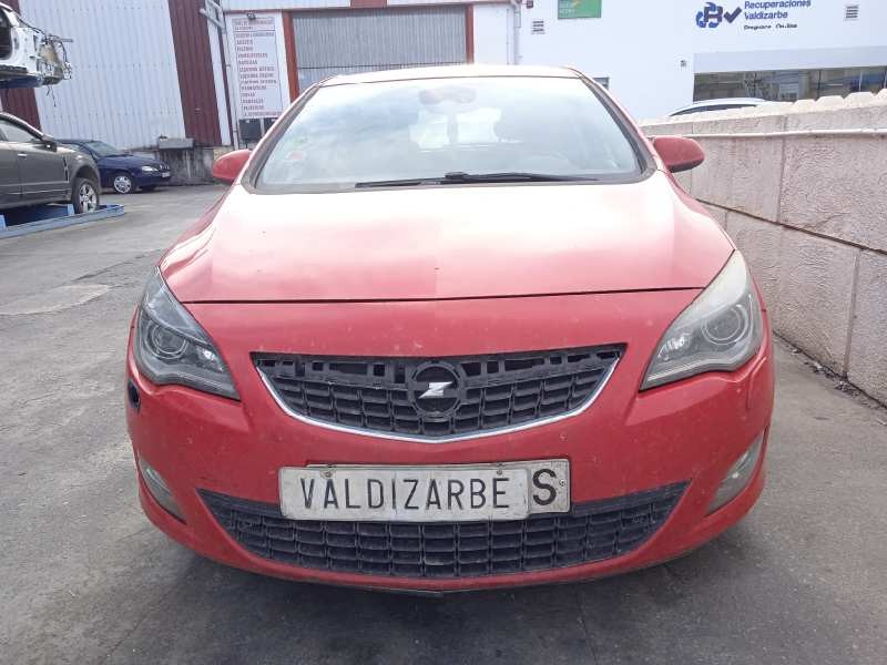 opel astra j lim. del año 2011