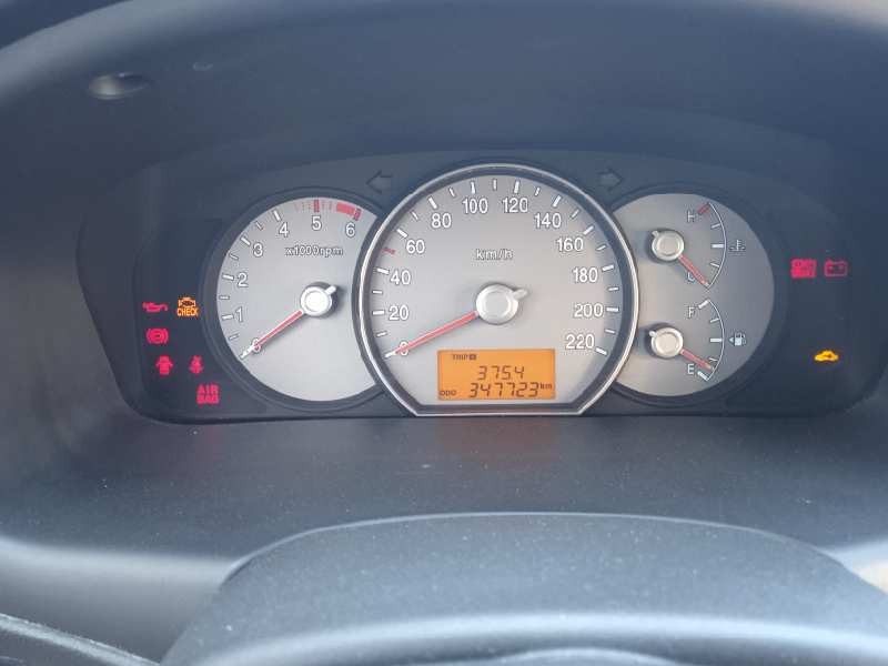 kia carens (un) del año 2008