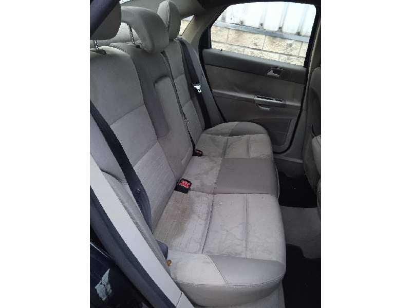 volvo s40 berlina del año 2005