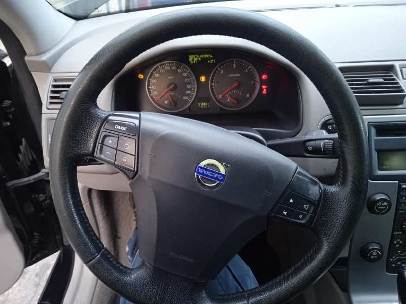 volvo s40 berlina del año 2005