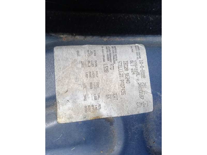 seat ibiza (6l1) del año 2002