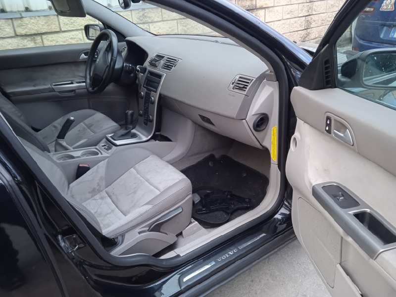 volvo s40 berlina del año 2005