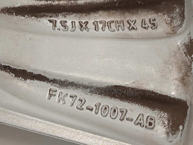 Recambio de llanta para land rover discovery sport 2.0 td4 cat referencia OEM IAM FK721007AB  LR073512