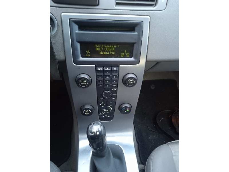 volvo s40 berlina del año 2005